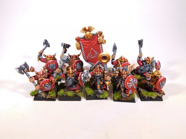 Warhammer Fantasy Battles Dwarf Warriors x10 (Pro-Painted)