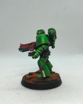 Warhammer 40k Salamanders Tactical Space Marine (Pro-Painted)