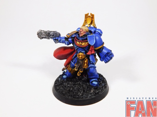 Warhammer 40k Ultramarines Primaris Captain with Power Fist (Pro-Painted)