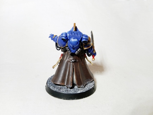 Warhammer 40k Space Marine Primaris Librarian (Pro-Painted)