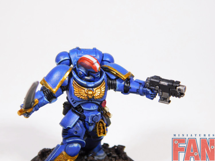 Warhammer 40k Primaris Space Marines Lieutenant with power sword (Pro-Painted)