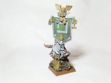 Warhammer Fantasy Age of Sigmar Dwarf Standard Bearer (Metal, OOP, Pro-Painted)