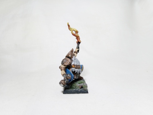 Warhammer Fantasy Battles Age of Sigmar Dwarf Runelord (Pro-Painted)