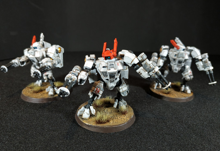 Warhammer 40k Tau Empire XV8 Crisis Battlesuits x3 (Tau Army item №5/9, Pro-Painted)