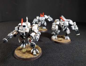 Warhammer 40k Tau Empire XV8 Crisis Battlesuits x3 (Tau Army item №5/9, Pro-Painted)