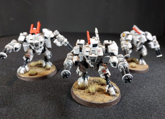 Warhammer 40k Tau Empire XV8 Crisis Battlesuits x3 (Tau Army item №5/9, Pro-Painted)