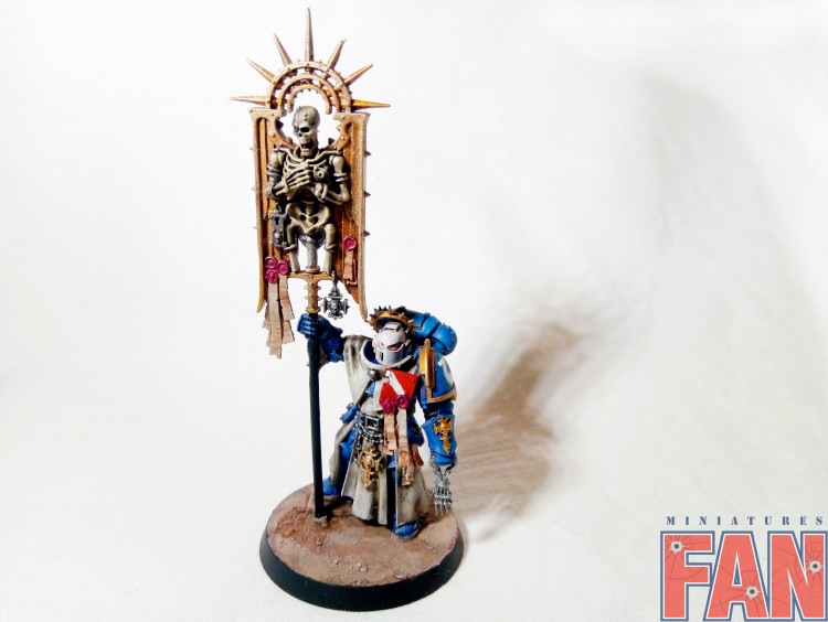 Warhammer 40k Space Marine Ultramarines Bladeguard Ancient (Pro-Painted)