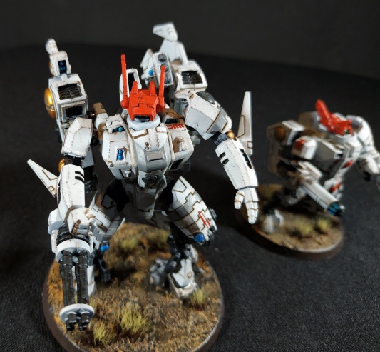 Warhammer 40k Tau Empire Commander and 2x XV8 Crisis Battlesuits (Tau Army item №6/9, Pro-Painted)