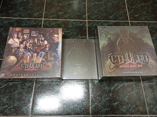 Cthulhu: Death May Die + Kickstarter Exclusives Unspeakable Box and Art Book