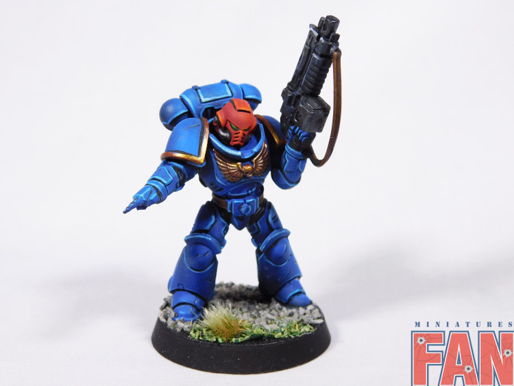 Warhammer 40k Space Marine Ultramarines Sergeant (Pro-Painted)