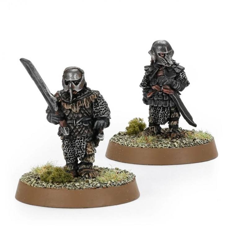 Frodo™ & Sam in Orc Armour (Made to Order)