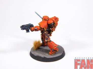 Warhammer 40k Space Marine Blood Angels Primaris Lieutenant (Pro-Painted)