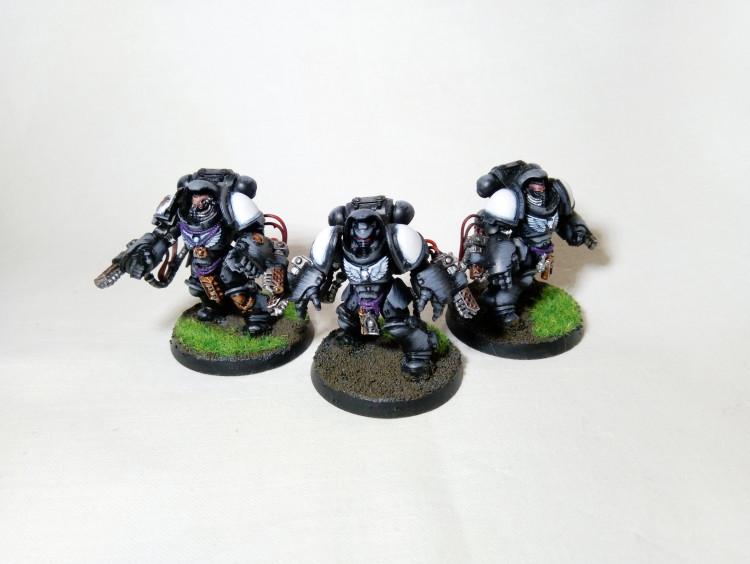 Warhammer 40K Space Marines Black Templars Primaris Aggressors x3 (Pro-Painted)