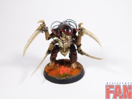 Warhammer 40K Tyranid Warrior with Alien customizations (Pro-Painted)