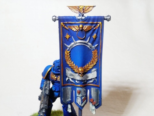 Warhammer 40k Space Marine Ancient (Pro-Painted)