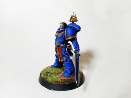 Warhammer 40k Space Marine Ultramarines Lieutenant Amulius (Pro-Painted)