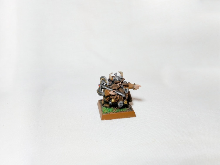 Warhammer Fantasy Battles Age of Sigmar Dwarf Grombrindal 2009 (OOP, Pro-Painted)