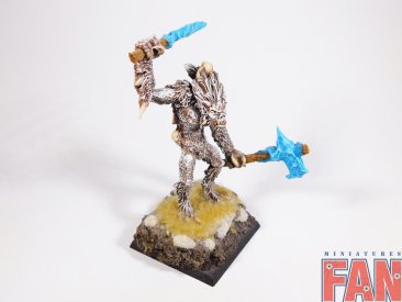 Warhammer Age of Sigmar Ogor Mawtribes Icefall Yhetee (Pro-Painted)
