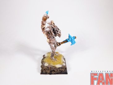 Warhammer Age of Sigmar Ogor Mawtribes Icefall Yhetee (Pro-Painted)