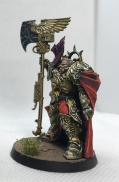 Warhammer 40k Adeptus Custodes Trajann Valoris (Pro-Painted)
