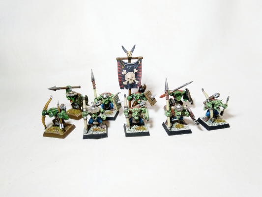 Warhammer Fantasy Battles Age of Sigmar Orcs &amp; Goblins Goblins x9 (Pro-Painted)