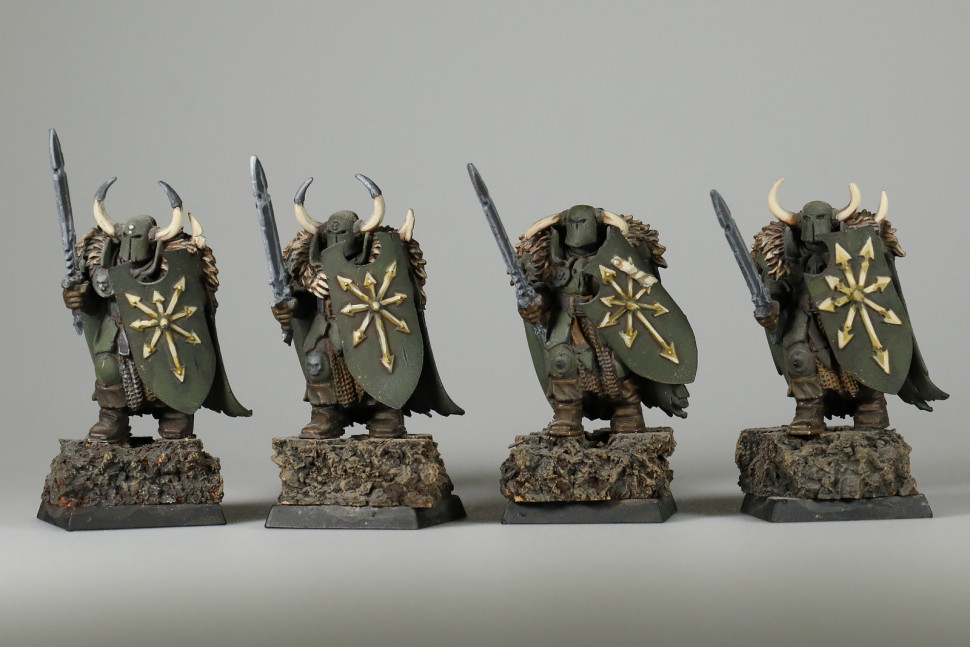 Fantasy battles miniatures. Warhammer Fantasy Battles Chaos Warrior. Вархаммер фэнтези батл. Вархаммер фэнтези батл миниатюры хаос. Фигурки вархаммер фэнтези батл.