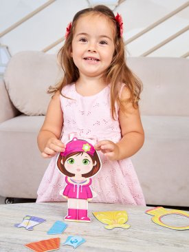 Магнитная игра "Одевашки. Настя"