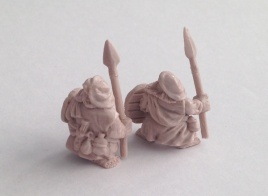 Гномы горцы с копьями