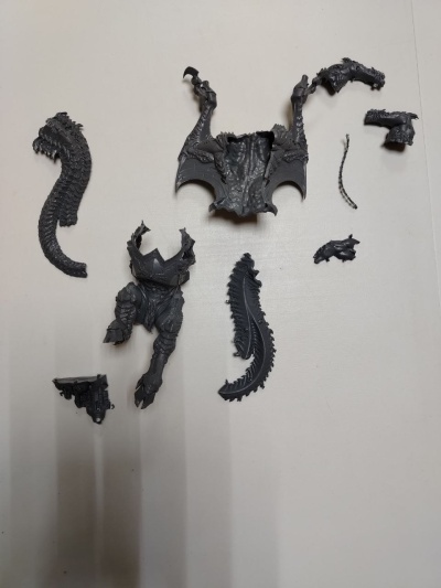 Archaon Everchosen частично собранный