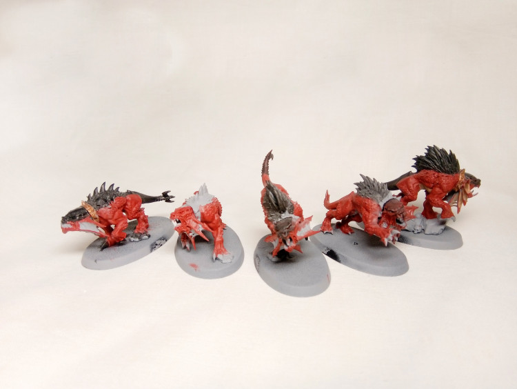 Warhammer Age of Sigmar Blades of Khorne Flesh Hounds x5 (Partially Painted)