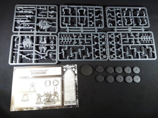 Warhammer 40k Eldar Guardians x10 + weapons platform multi-part on sprue (Уценка)