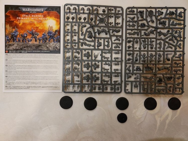 Warhammer 40k Space Marines Infiltrators/Incursors x5 multi-part new on sprue (уценка)