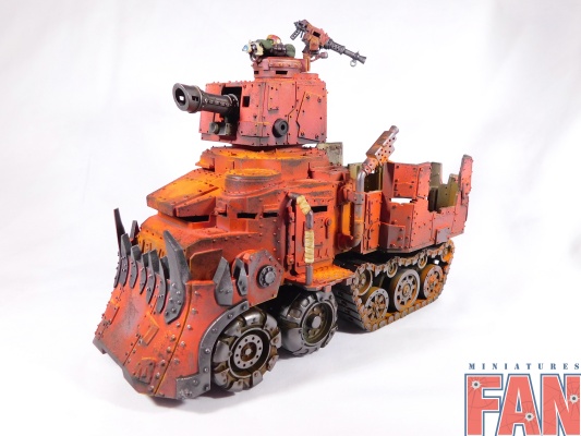 Warhammer 40k Ork Battlewagon (Pro-Painted)
