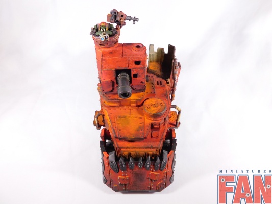 Warhammer 40k Ork Battlewagon (Pro-Painted)