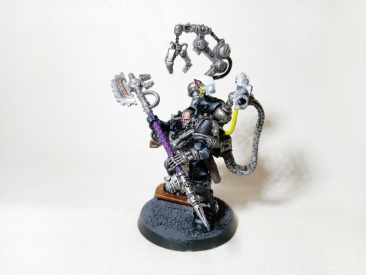 Warhammer 40k Space Marines Iron Hands Father Malkaan Feirros (Pro-Painted)