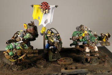 Warhammer 40K Space Ork Boyz Diorama with x5 miniatures (Painted)