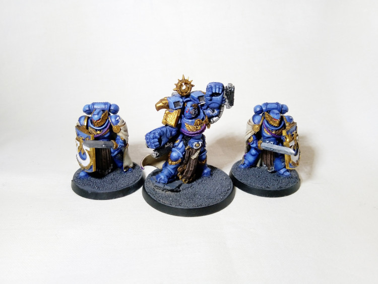 Warhammer 40k Ultramarines Marneus Calgar and Honour Guard (Pro-Painted)