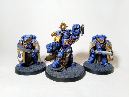 Warhammer 40k Ultramarines Marneus Calgar and Honour Guard (Pro-Painted)