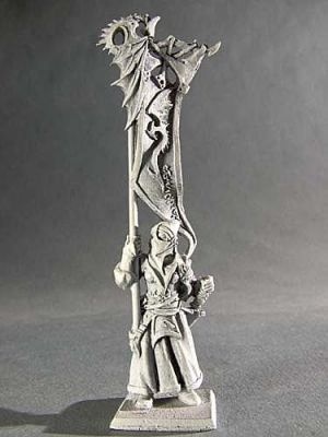 Dark Elf Standardbearer