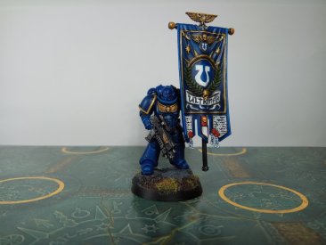 Warhammer 40k Space Marines Ultramarines Primaris Ancient (Pro-Painted)