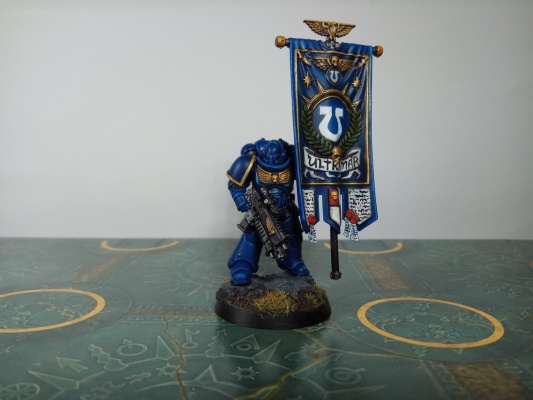 Warhammer 40k Space Marines Ultramarines Primaris Ancient (Pro-Painted)