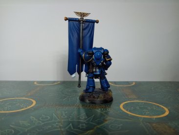 Warhammer 40k Space Marines Ultramarines Primaris Ancient (Pro-Painted)