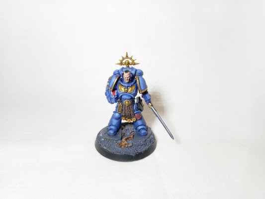Warhammer 40k Ultramarines Primaris Lieutenant Amulius Limited Edition (Pro-Painted)