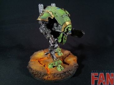 Warhammer 40000 Imperial Knights Armiger Warglaive (Pro-Painted)